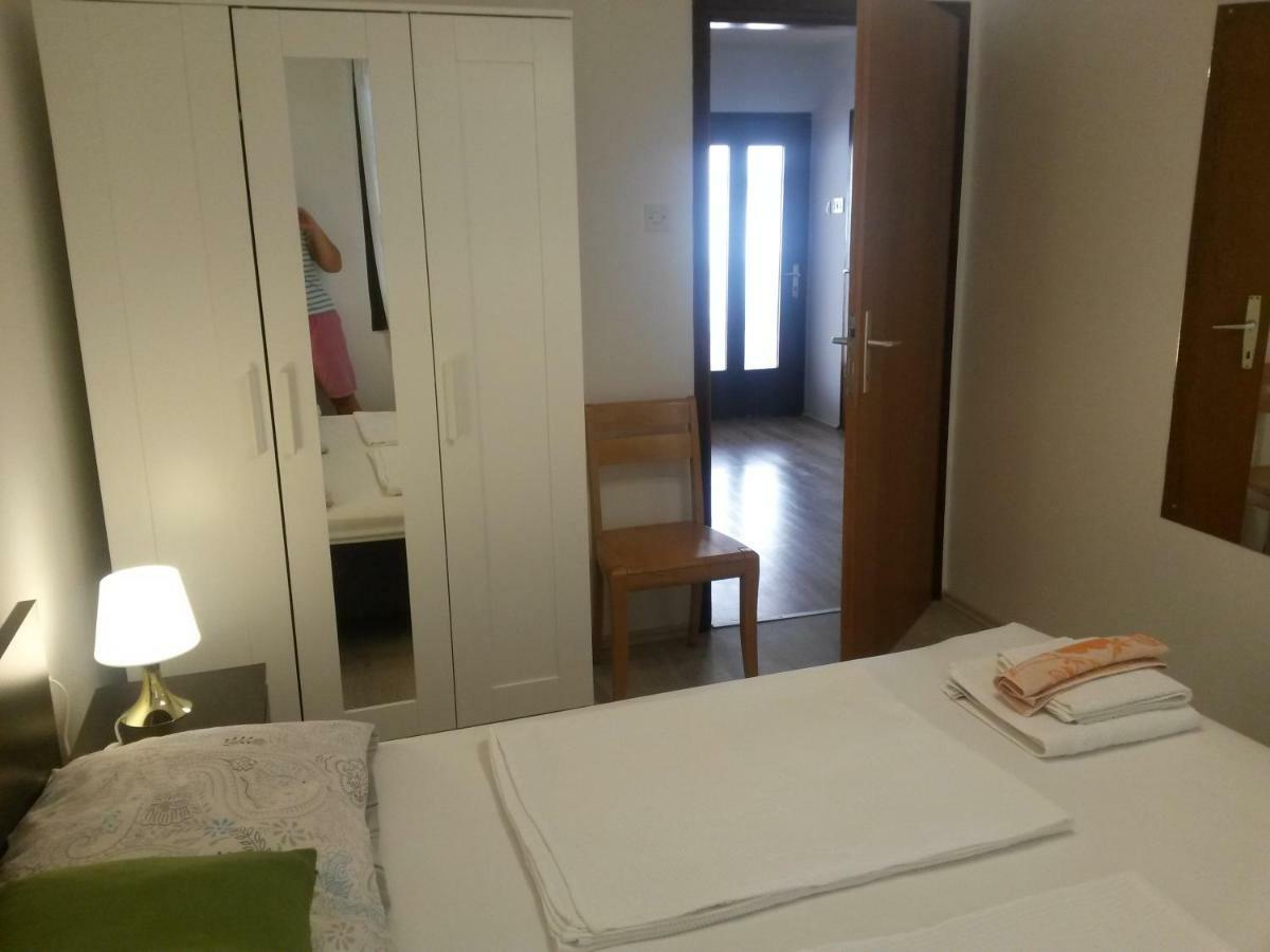 Apartmani Niessner Malinska Zewnętrze zdjęcie