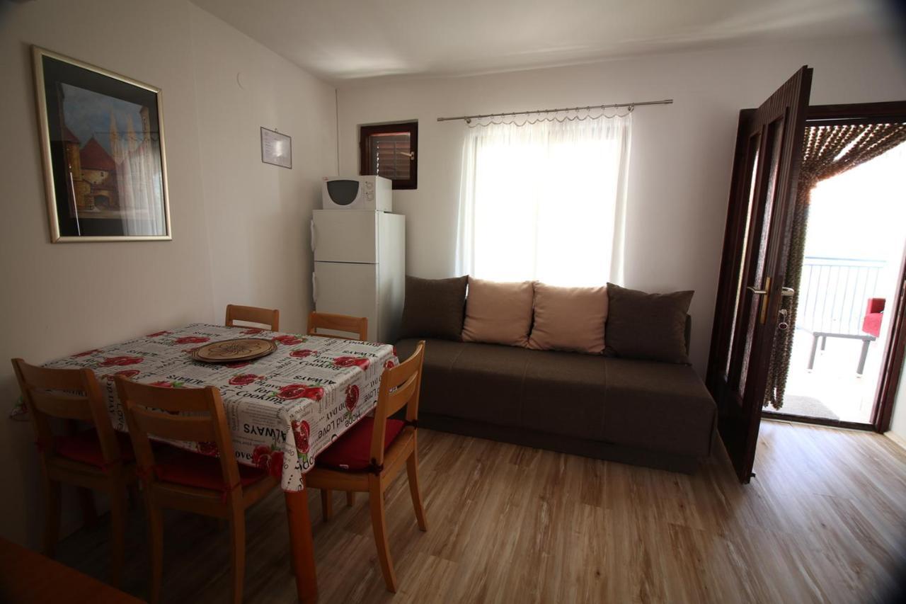 Apartmani Niessner Malinska Zewnętrze zdjęcie