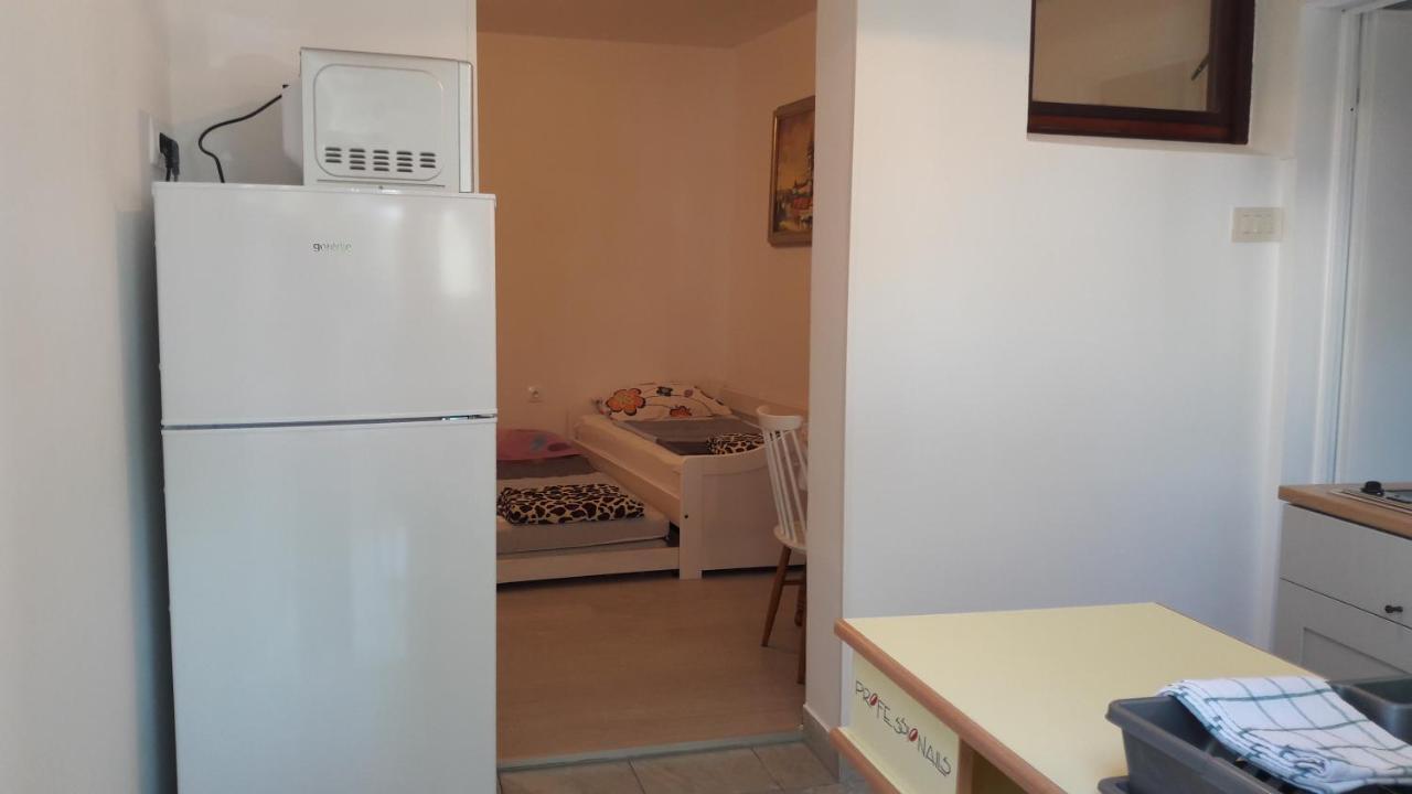 Apartmani Niessner Malinska Zewnętrze zdjęcie